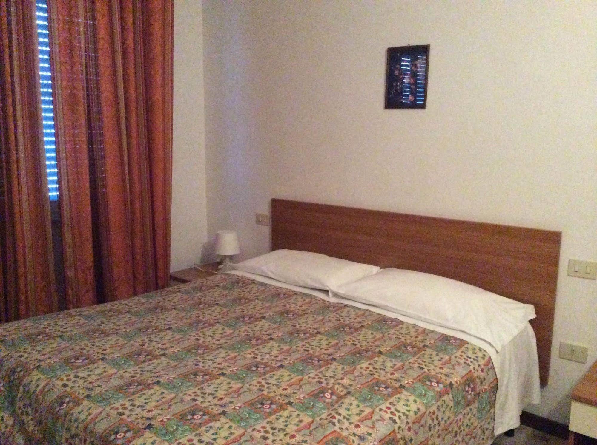 Hotel Rex Chianciano Terme Buitenkant foto