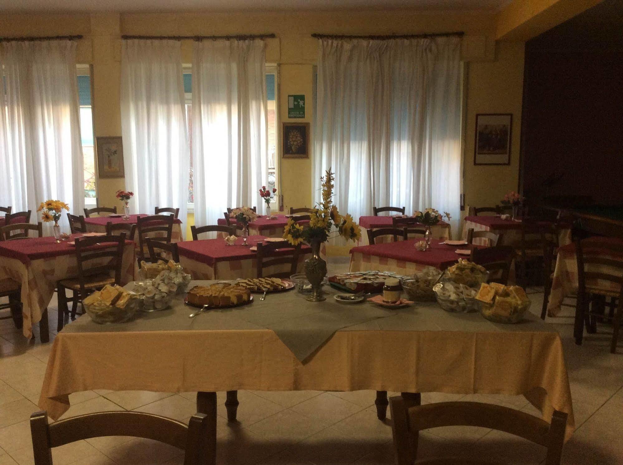 Hotel Rex Chianciano Terme Buitenkant foto